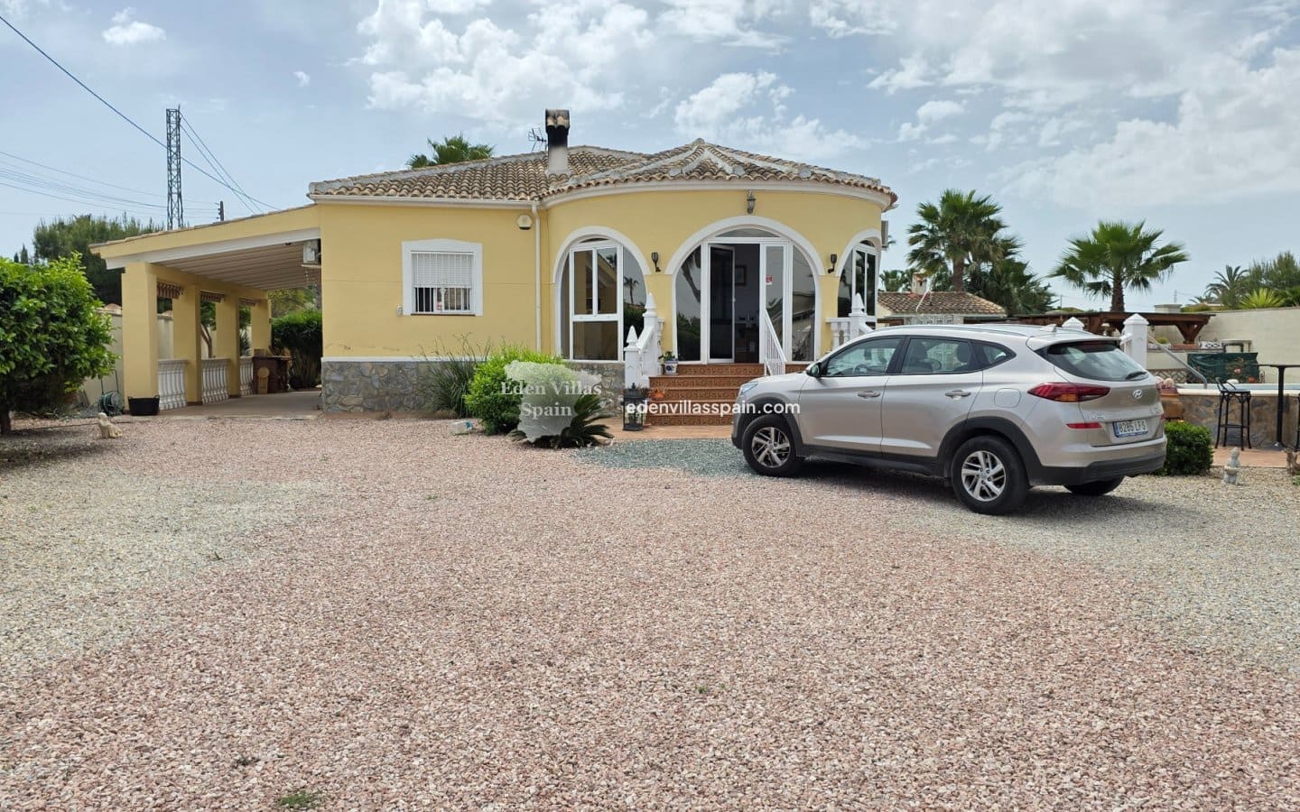 3 soveværelse Finca/Landehus til salg i Alicante by med swimmingpool - € 364.950 (Ref: 9830251)