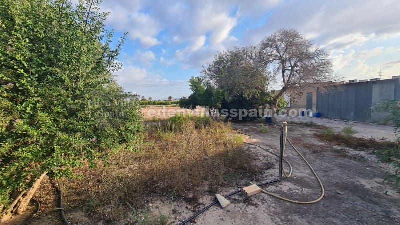 3 slaapkamer Finca/Landhuis te koop in Elche / Elx met garage - € 280.000 (Ref: 9863705)