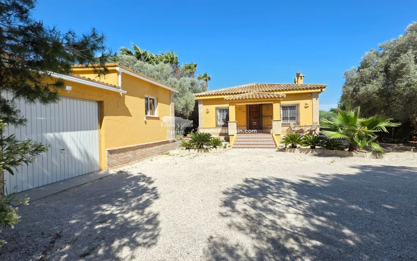 4 slaapkamer Villa te koop in Guardamar del Segura met zwembad garage - € 535.000 (Ref: 9866176)