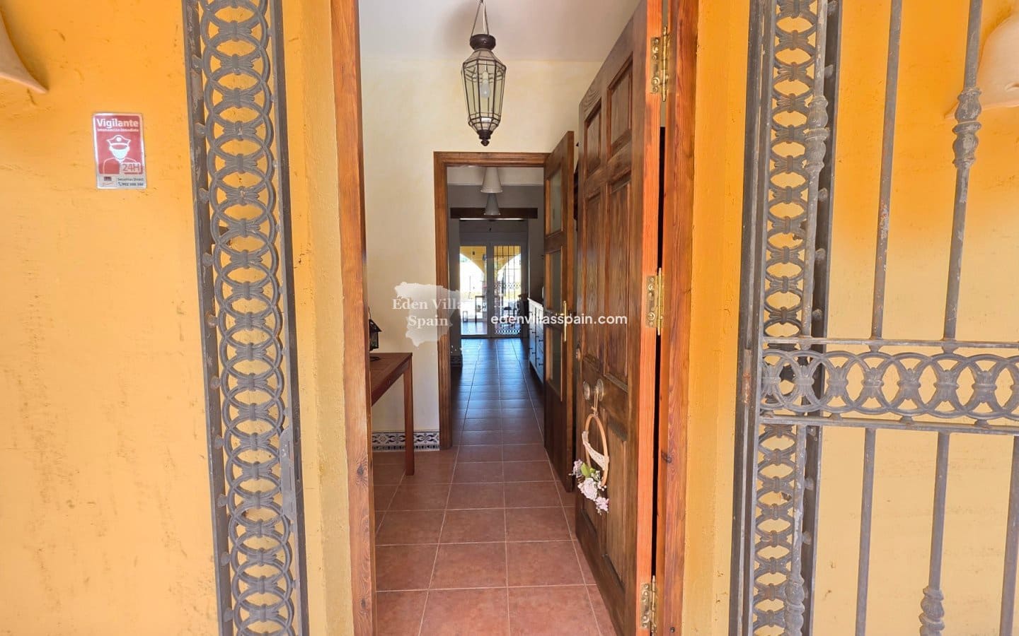 4 slaapkamer Villa te koop in Guardamar del Segura met zwembad garage - € 535.000 (Ref: 9866176)