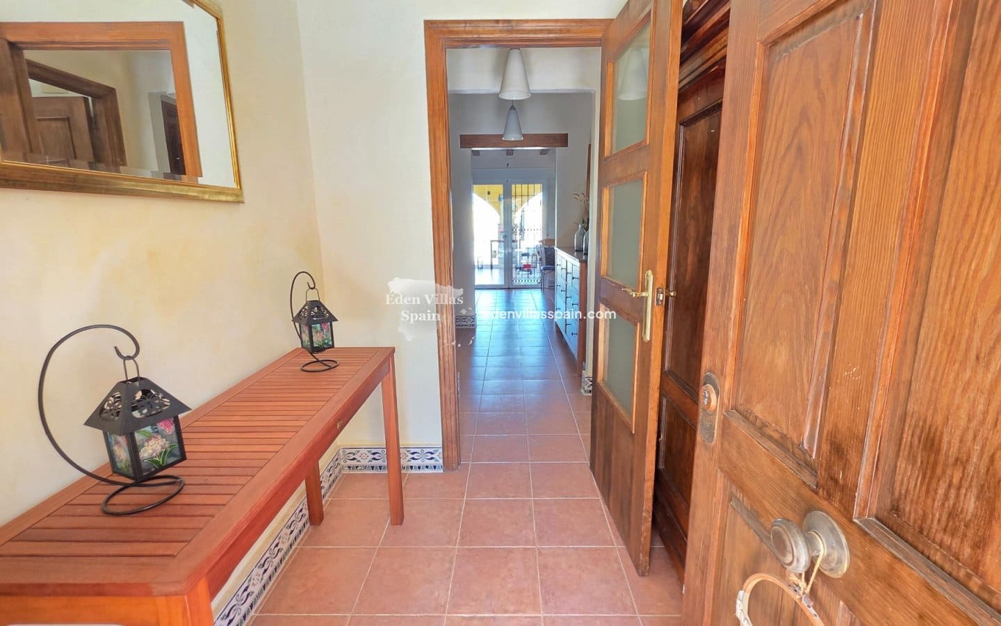 4 slaapkamer Villa te koop in Guardamar del Segura met zwembad garage - € 535.000 (Ref: 9866176)