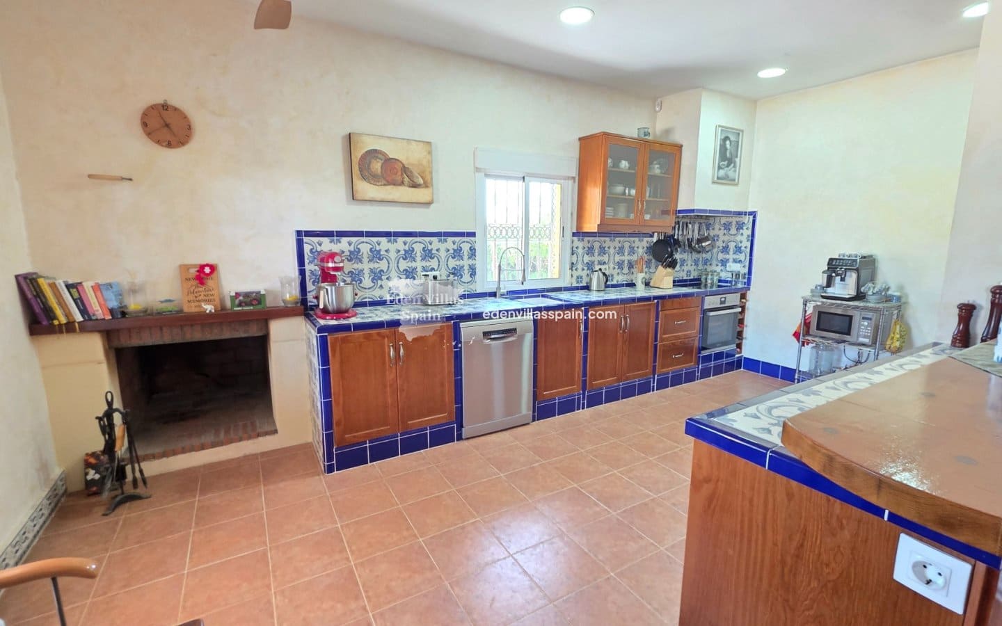 4 slaapkamer Villa te koop in Guardamar del Segura met zwembad garage - € 535.000 (Ref: 9866176)