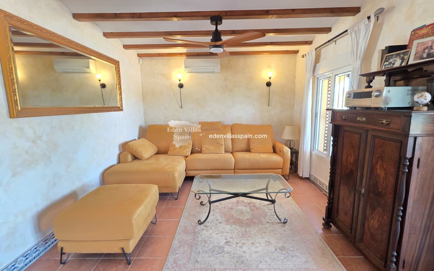 4 slaapkamer Villa te koop in Guardamar del Segura met zwembad garage - € 535.000 (Ref: 9866176)