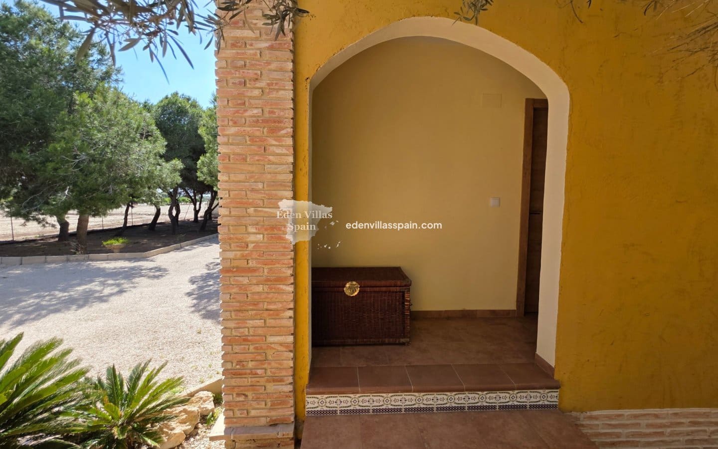 4 slaapkamer Villa te koop in Guardamar del Segura met zwembad garage - € 535.000 (Ref: 9866176)
