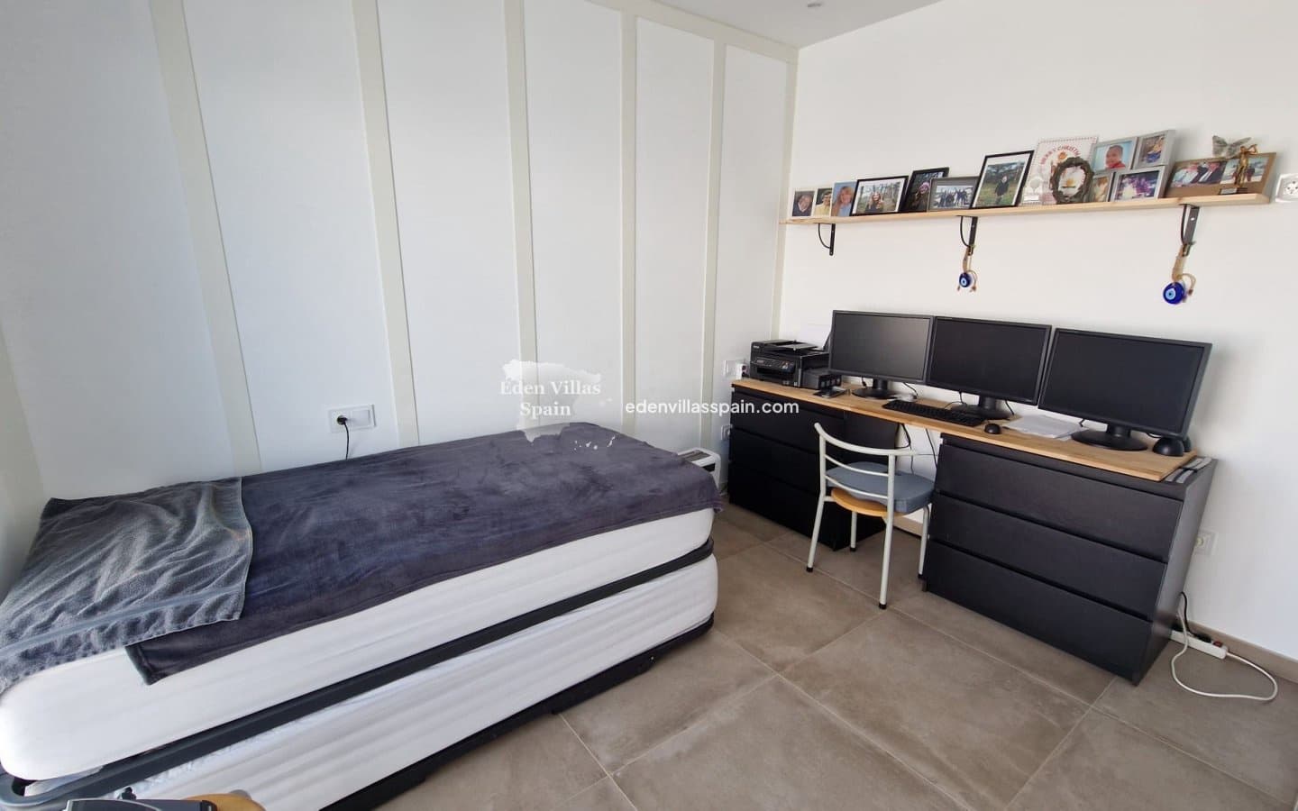 3 makuuhuone Omakotitalo myytävänä paikassa Alicante kaupunki mukana uima-altaan 
autotalli - 420 000 € (Ref: 9867741)