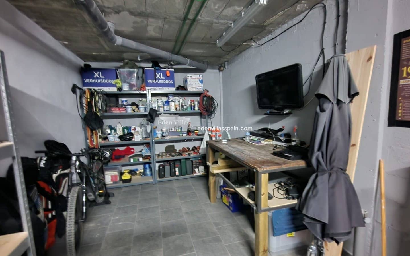 3 makuuhuone Omakotitalo myytävänä paikassa Alicante kaupunki mukana uima-altaan 
autotalli - 420 000 € (Ref: 9867741)
