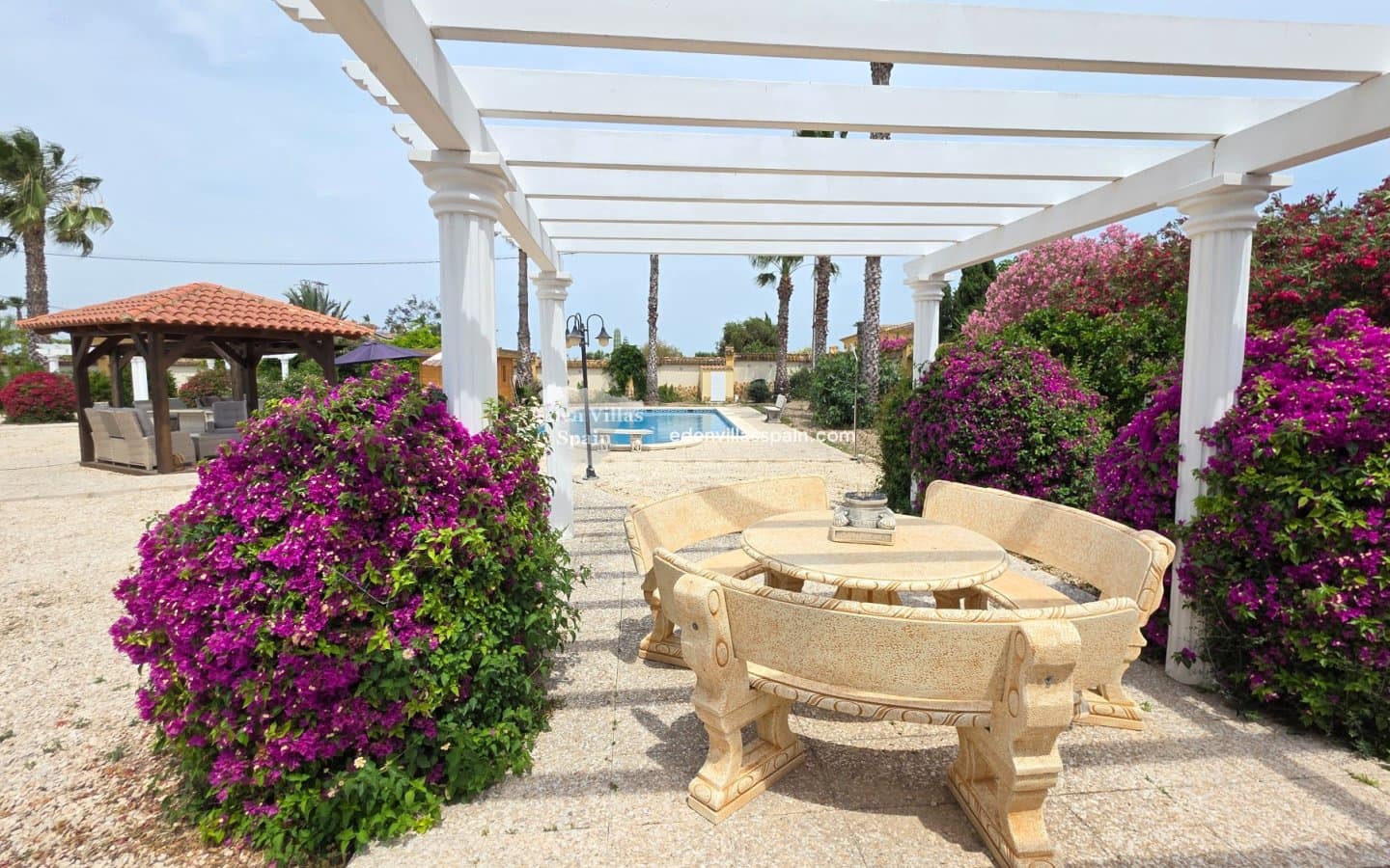 4 quarto Quinta/Casa Rural para venda em Catral com piscina - 385 000 € (Ref: 9877072)