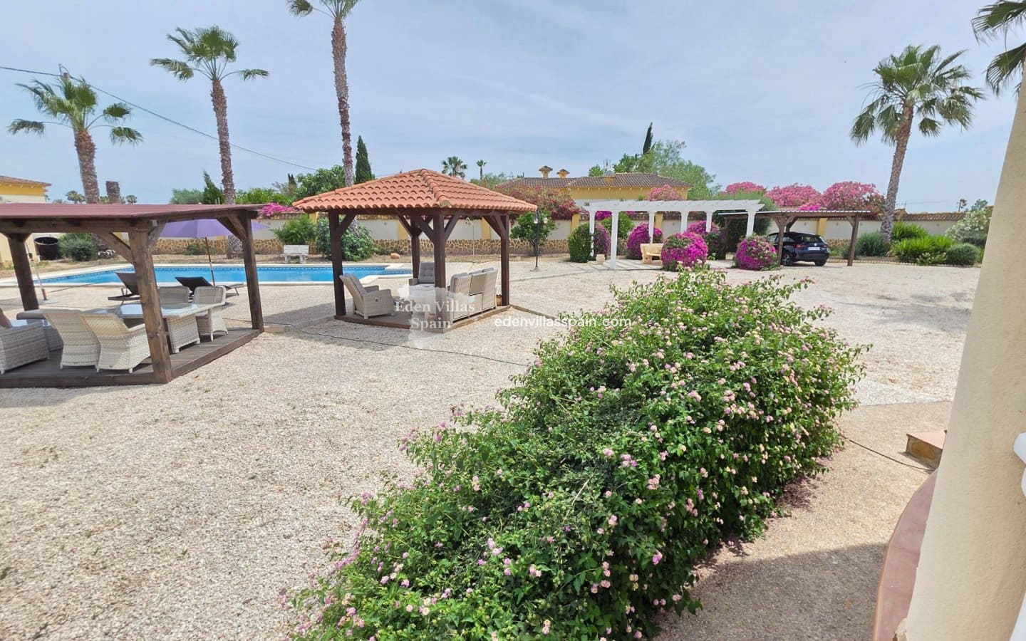 4 chambre Finca/Maison de Campagne à vendre à Alicante ville avec piscine - 385 000 € (Ref: 9877198)