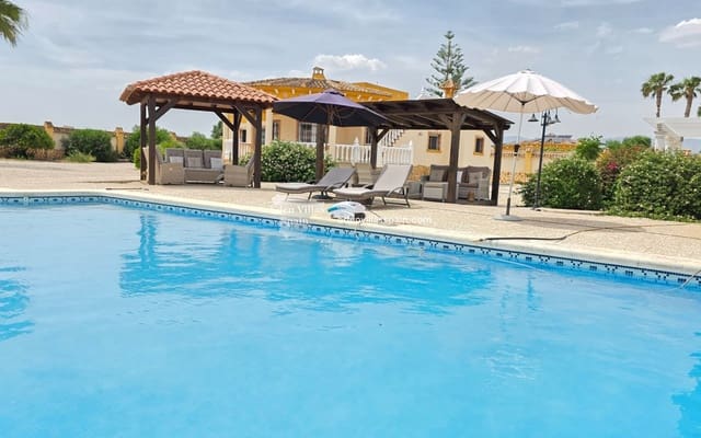 4 chambre Finca/Maison de Campagne à vendre à Alicante ville avec piscine - 385 000 € (Ref: 9877198)