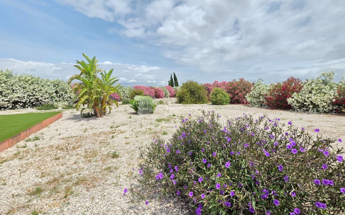 5 bedroom Finca/Country House for sale in Almoradi with pool garage - € 410,000 (Ref: 9885322)