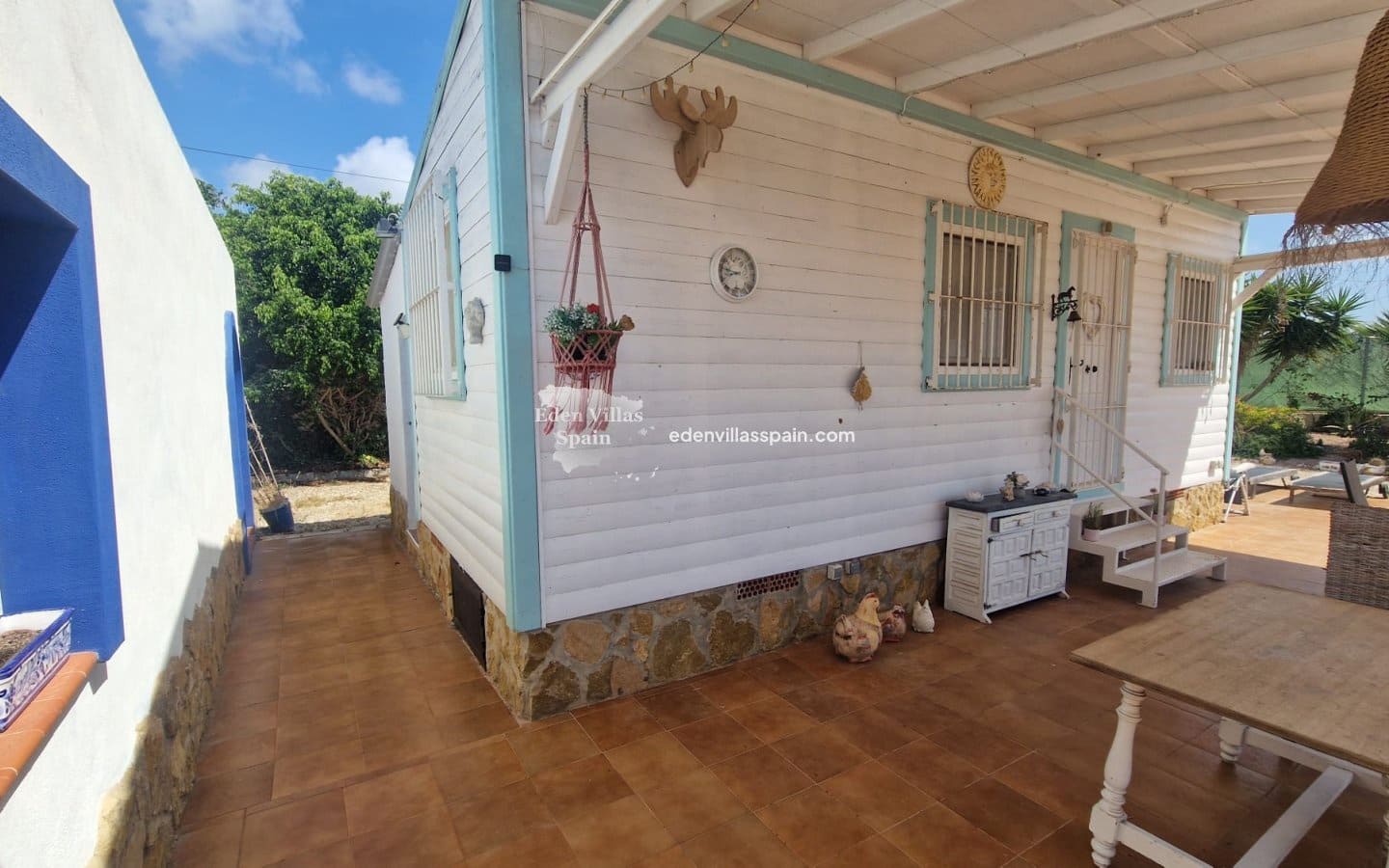 2 bedroom Finca/Country House for sale in Alicante / Alacant city - € 149,950 (Ref: 9897327)