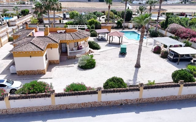 4 soveværelse Finca/Landehus til salg i Alicante by med swimmingpool - € 385.000 (Ref: 9929995)