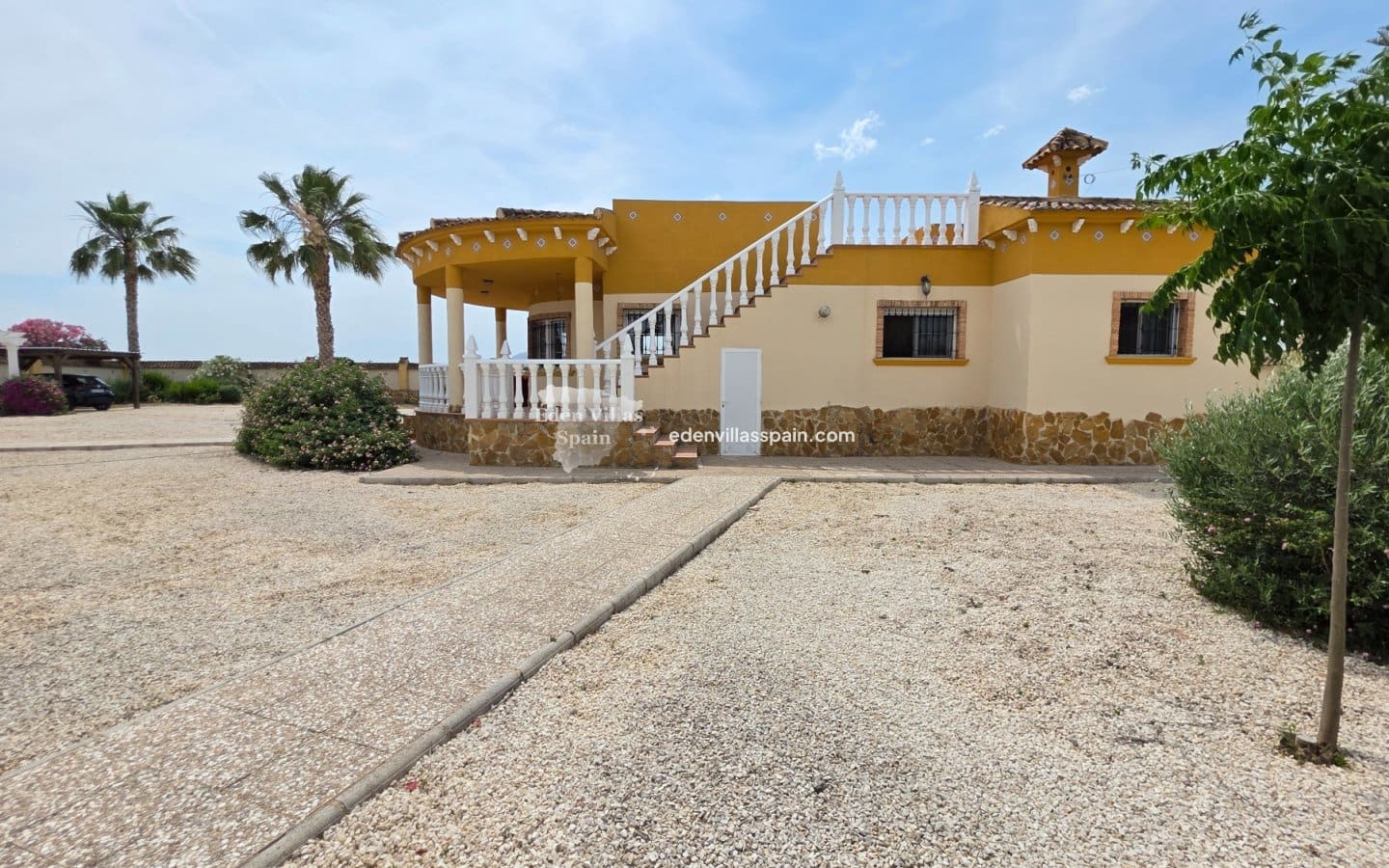 4 soveværelse Finca/Landehus til salg i Alicante by med swimmingpool - € 385.000 (Ref: 9929995)