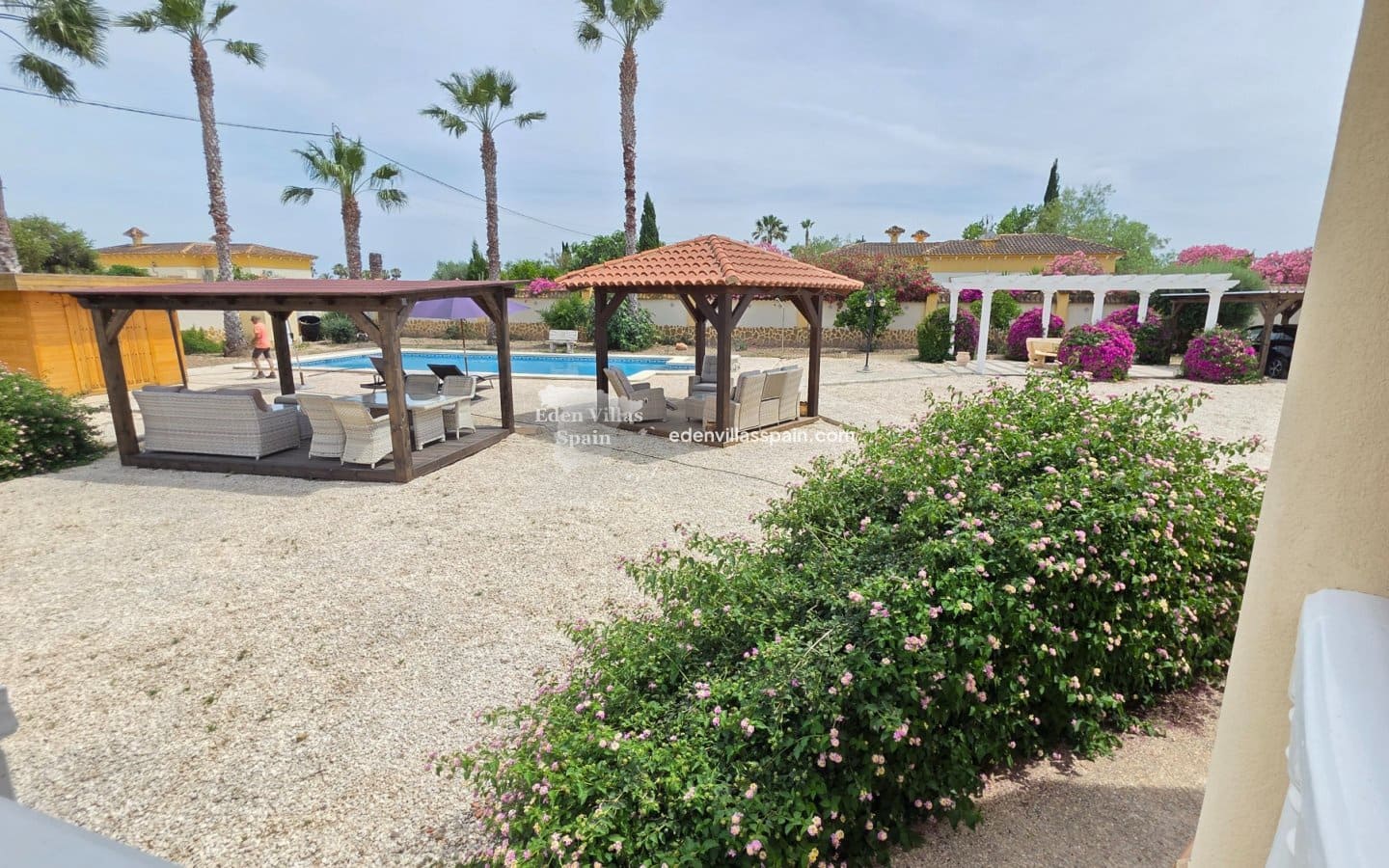 4 soveværelse Finca/Landehus til salg i Alicante by med swimmingpool - € 385.000 (Ref: 9929995)