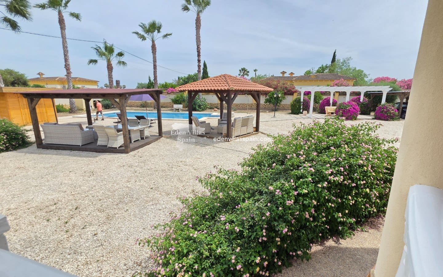 4 soveværelse Finca/Landehus til salg i Alicante by med swimmingpool - € 385.000 (Ref: 9929995)