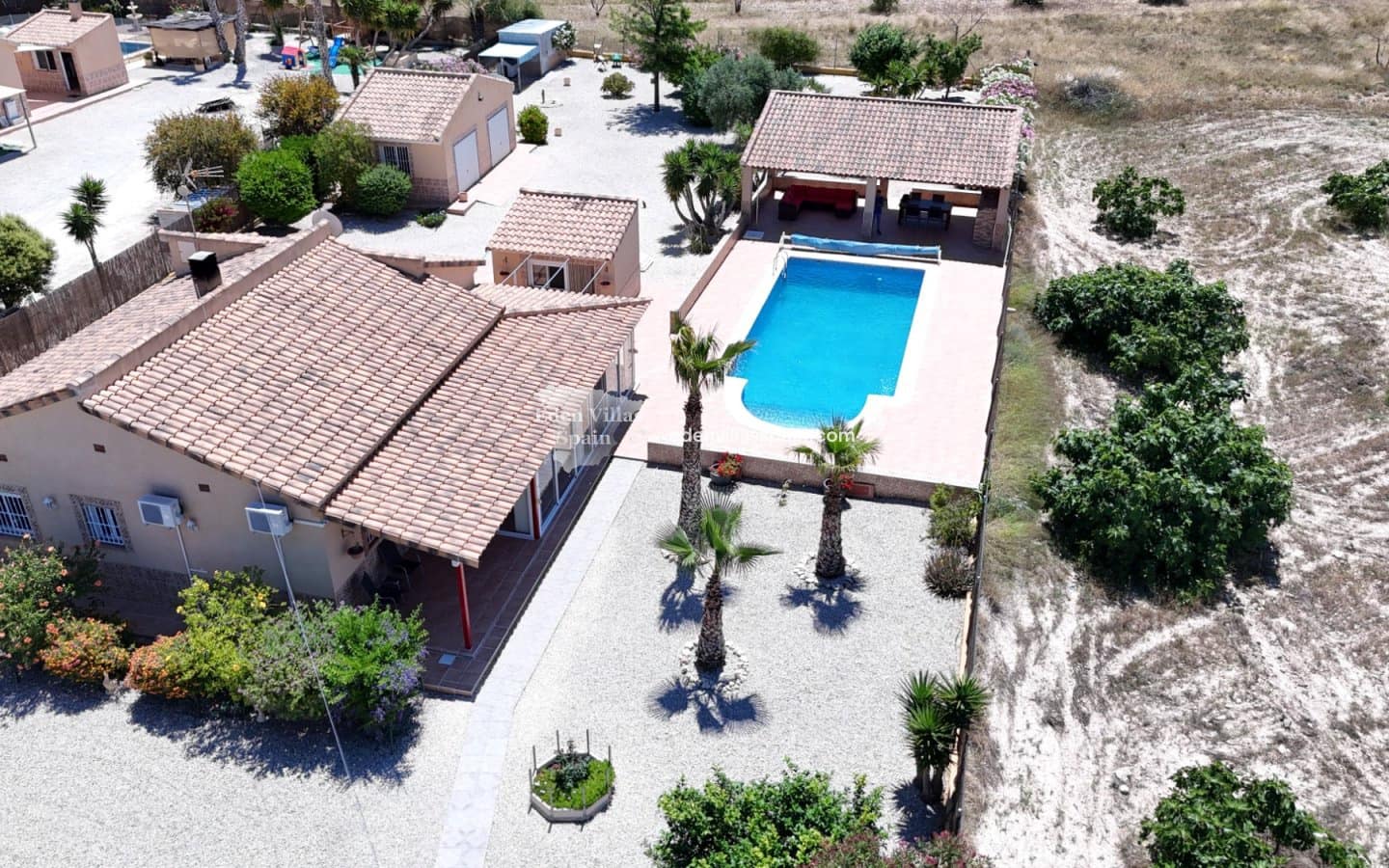 3 soveværelse Erhverv til salg i Fortuna med swimmingpool garage - € 265.000 (Ref: 9931121)