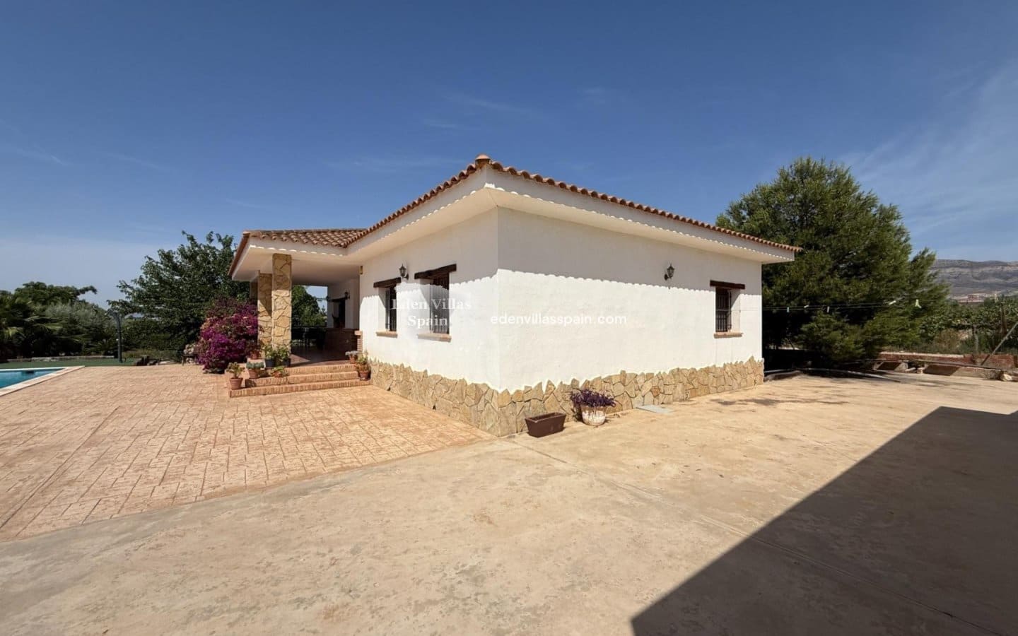 3 quarto Quinta/Casa Rural para venda em Alicante cidade com piscina - 700 000 € (Ref: 9961474)