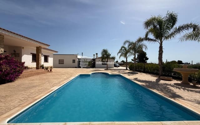 3 quarto Quinta/Casa Rural para venda em Alicante cidade com piscina - 700 000 € (Ref: 9961474)