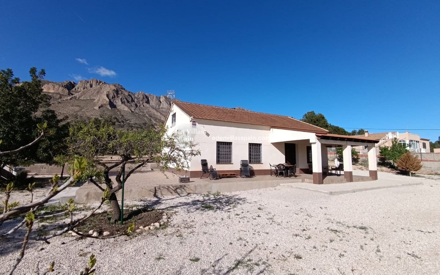 3 slaapkamer Finca/Landhuis te koop in Macisvenda - € 279.000 (Ref: 9961598)