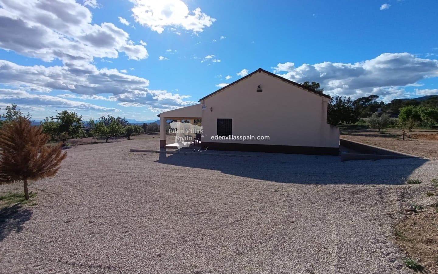 3 slaapkamer Finca/Landhuis te koop in Macisvenda - € 279.000 (Ref: 9961598)