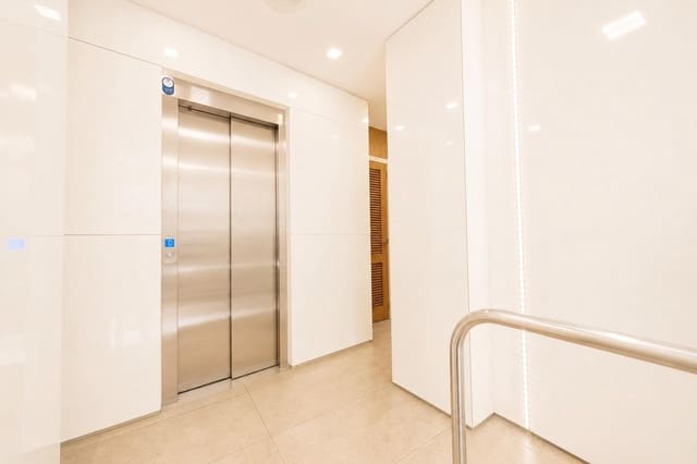 Apartamento de 3 habitaciones en Alicante / Alacant ciudad en venta - 420.000 € (Ref: 9964486)