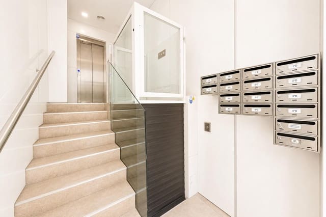 Apartamento de 3 habitaciones en Alicante / Alacant ciudad en venta - 420.000 € (Ref: 9964486)