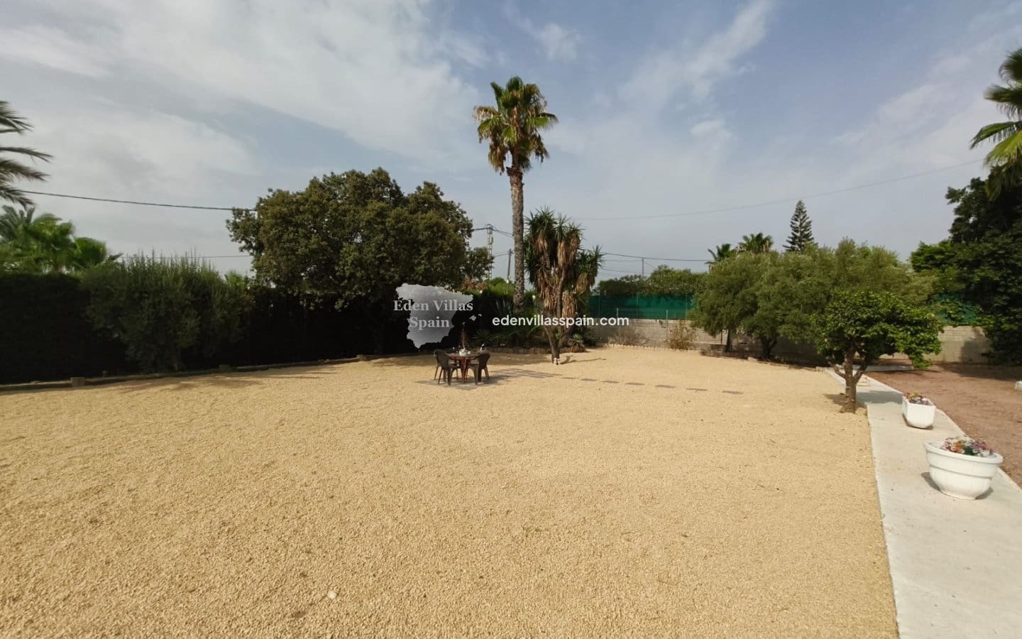 4 soverom Villa til salgs i Alicante by med svømmebasseng garasje - € 459 000 (Ref: 9979302)