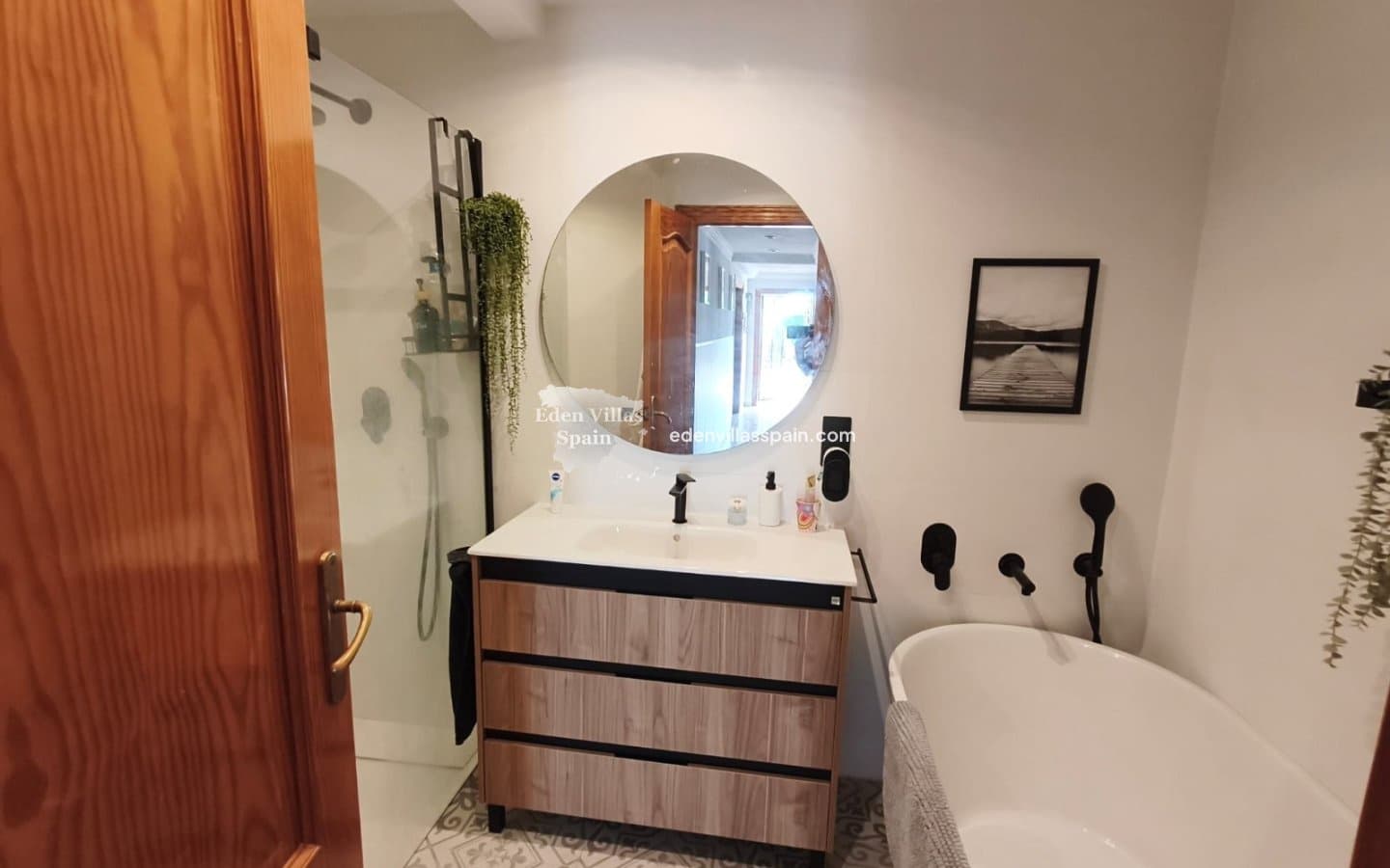 4 soverom Villa til salgs i Alicante by med svømmebasseng garasje - € 459 000 (Ref: 9979302)