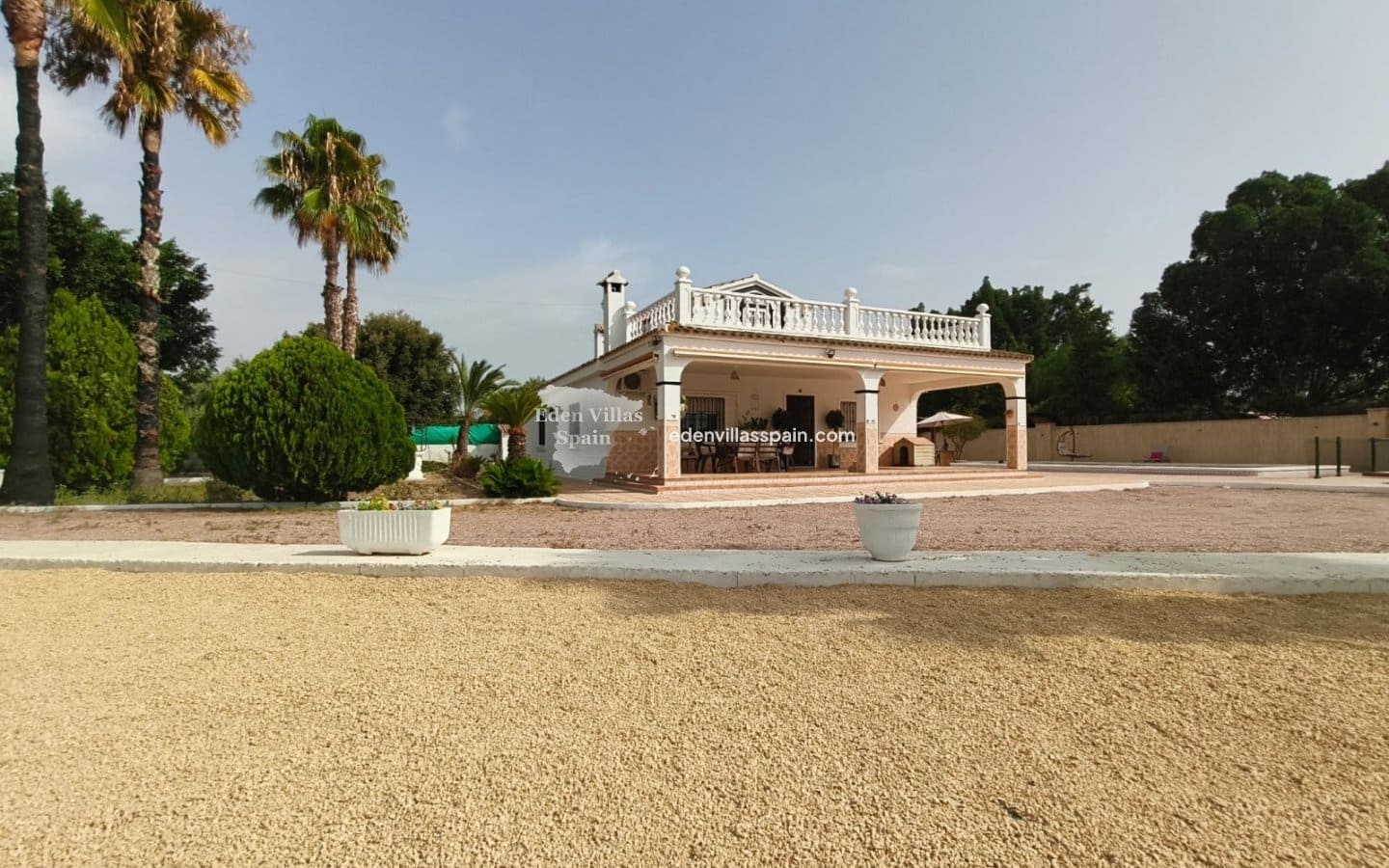 4 soverom Villa til salgs i Alicante by med svømmebasseng garasje - € 459 000 (Ref: 9979302)