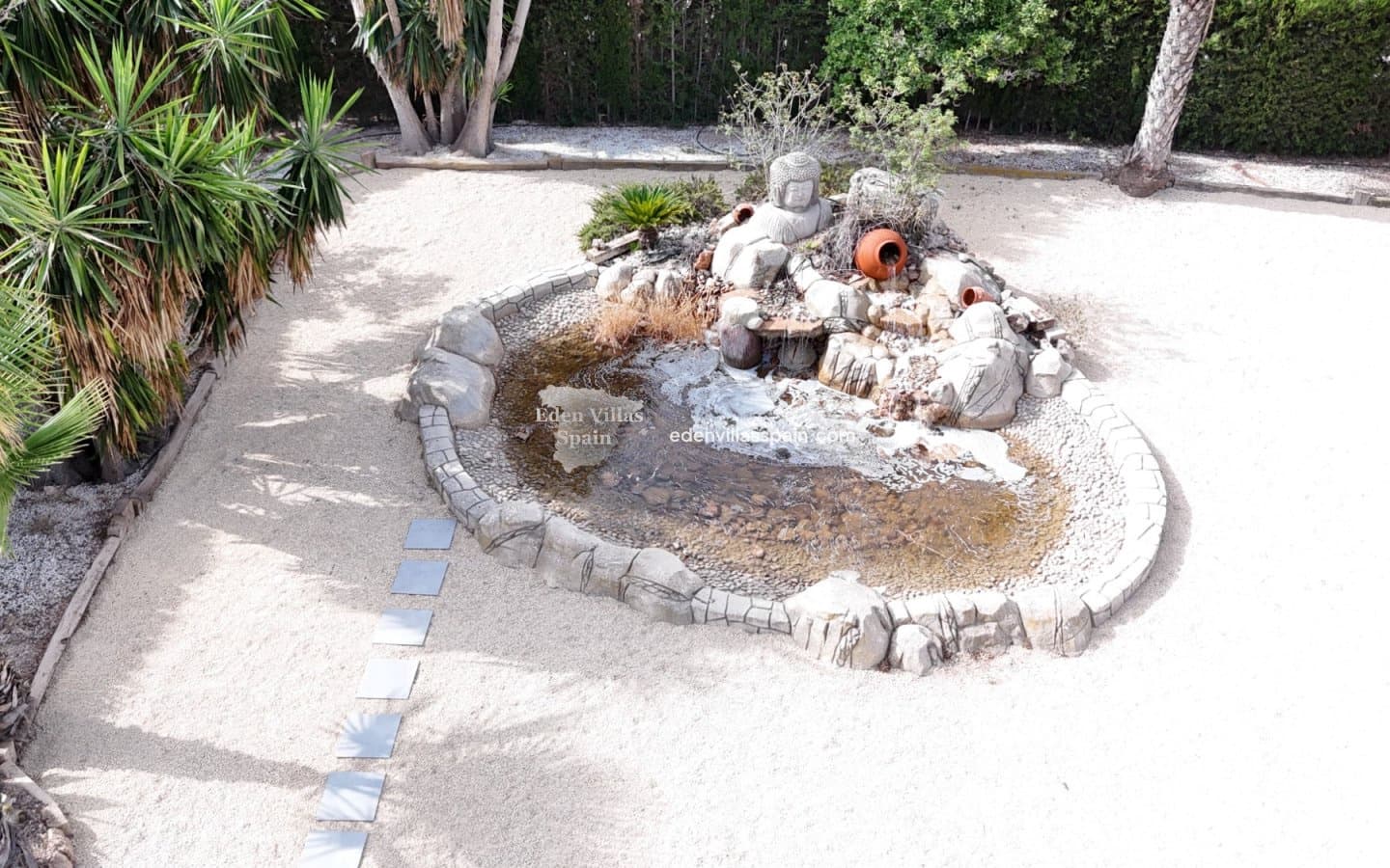 4 soverom Villa til salgs i Alicante by med svømmebasseng garasje - € 459 000 (Ref: 9979302)