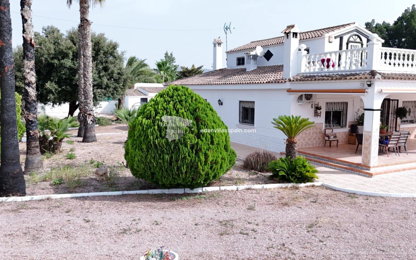 4 soverom Villa til salgs i Alicante by med svømmebasseng garasje - € 459 000 (Ref: 9979302)