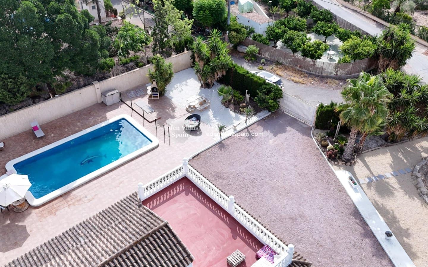 4 soverom Villa til salgs i Alicante by med svømmebasseng garasje - € 459 000 (Ref: 9979302)