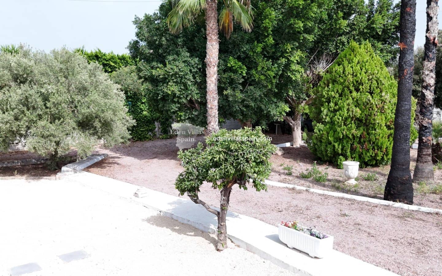 4 soverom Villa til salgs i Alicante by med svømmebasseng garasje - € 459 000 (Ref: 9979302)