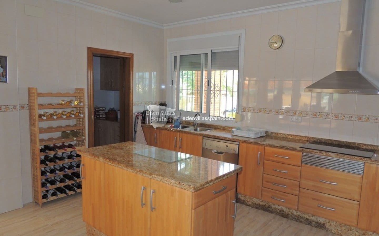 3 soveværelse Finca/Landehus til salg i Catral med swimmingpool - € 390.000 (Ref: 9981321)