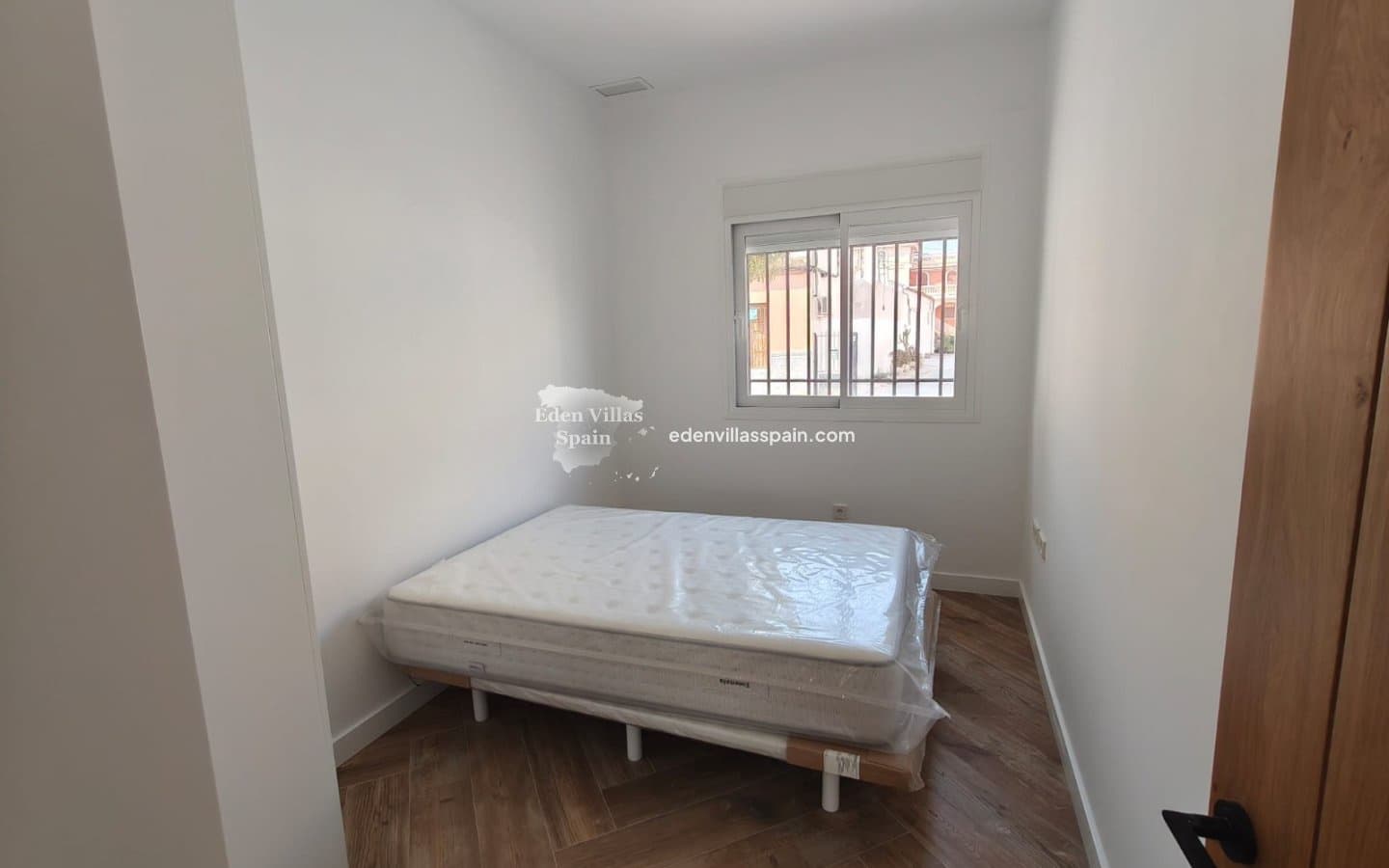 3 bedroom Townhouse for sale in Catral - € 250,000 (Ref: 9985261)