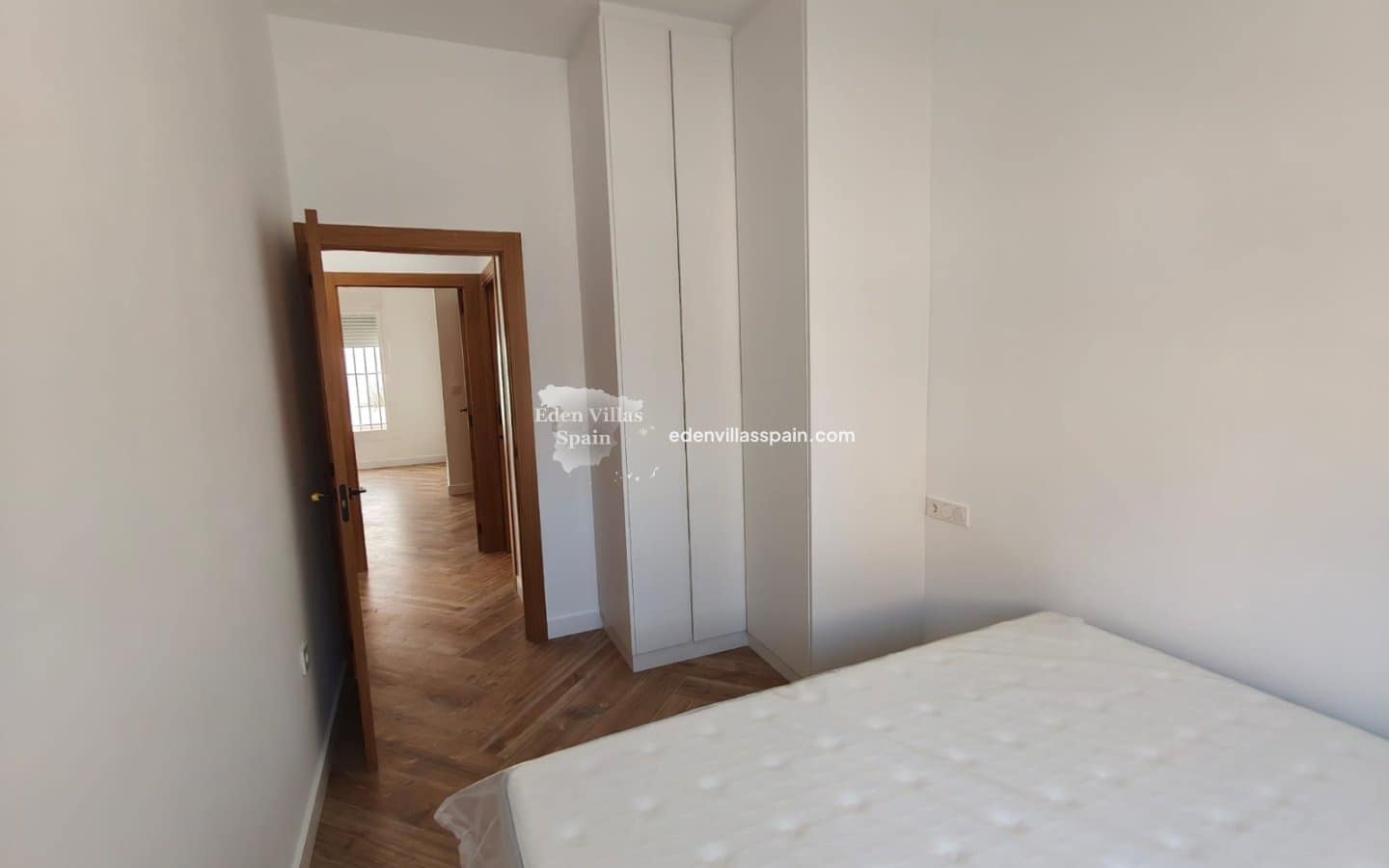 3 bedroom Townhouse for sale in Catral - € 250,000 (Ref: 9985261)