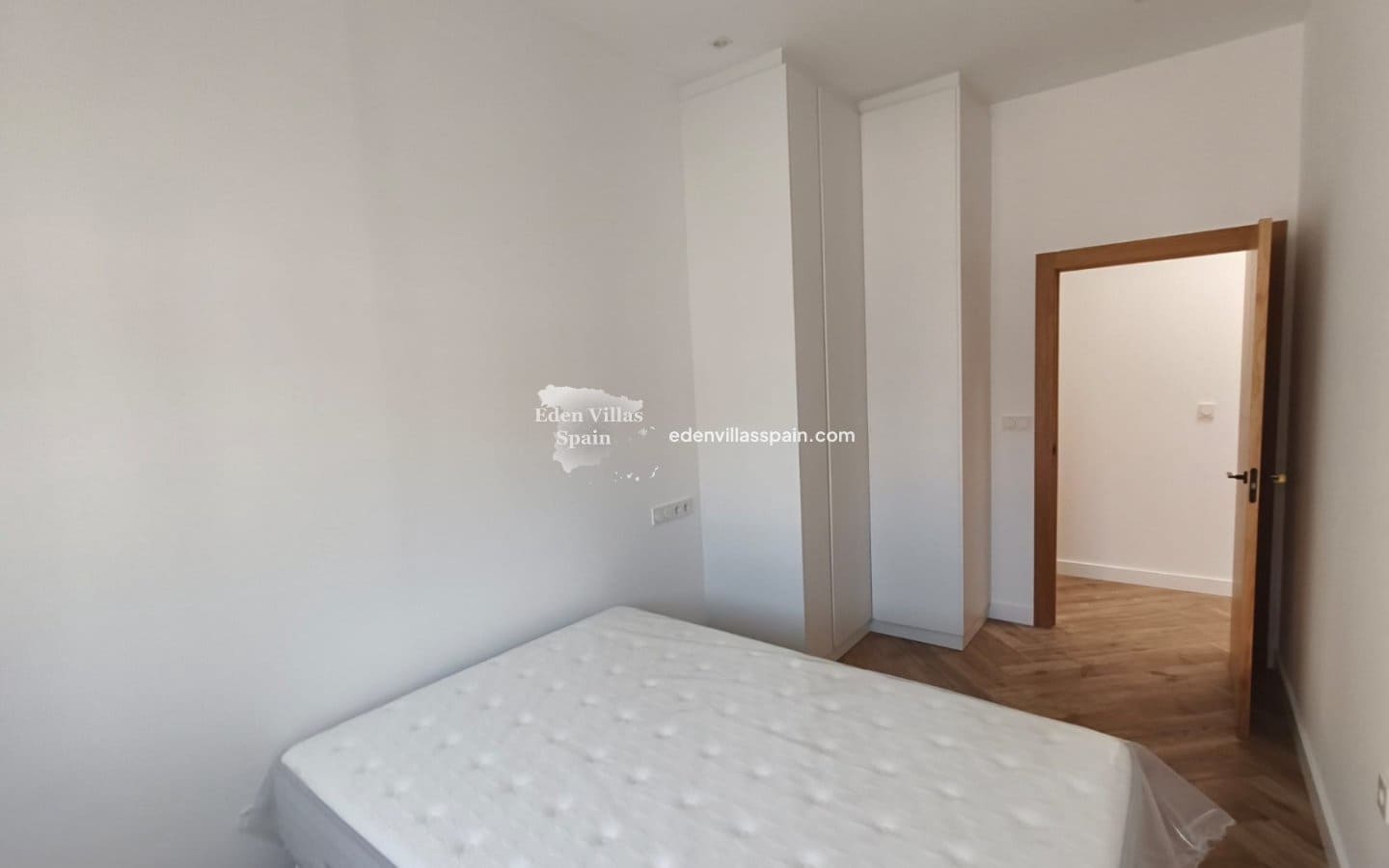 3 bedroom Townhouse for sale in Catral - € 250,000 (Ref: 9985261)