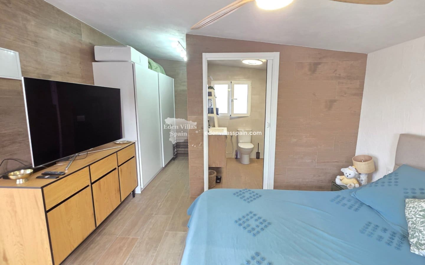 4 slaapkamer Villa te koop in Alicante stad met zwembad garage - € 695.000 (Ref: 9994597)