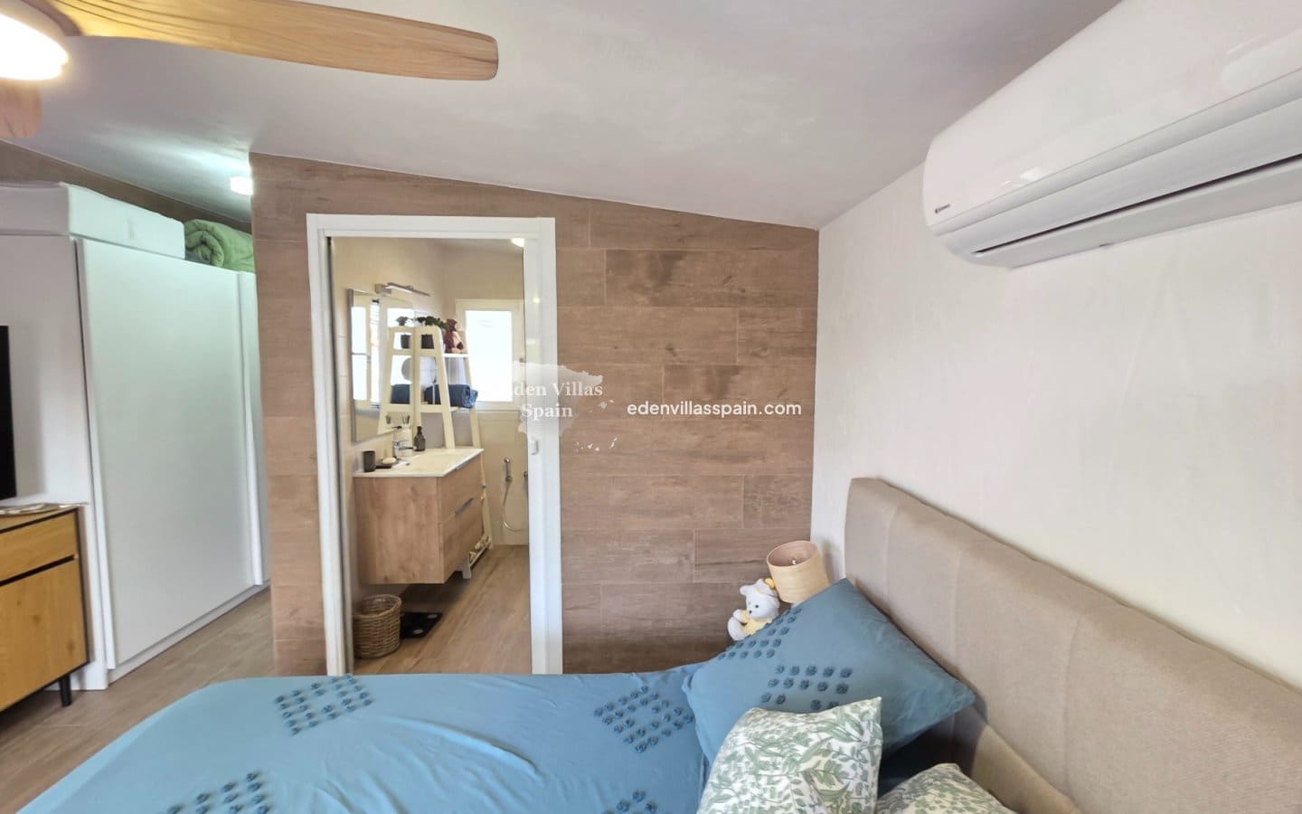 4 slaapkamer Villa te koop in Alicante stad met zwembad garage - € 695.000 (Ref: 9994597)