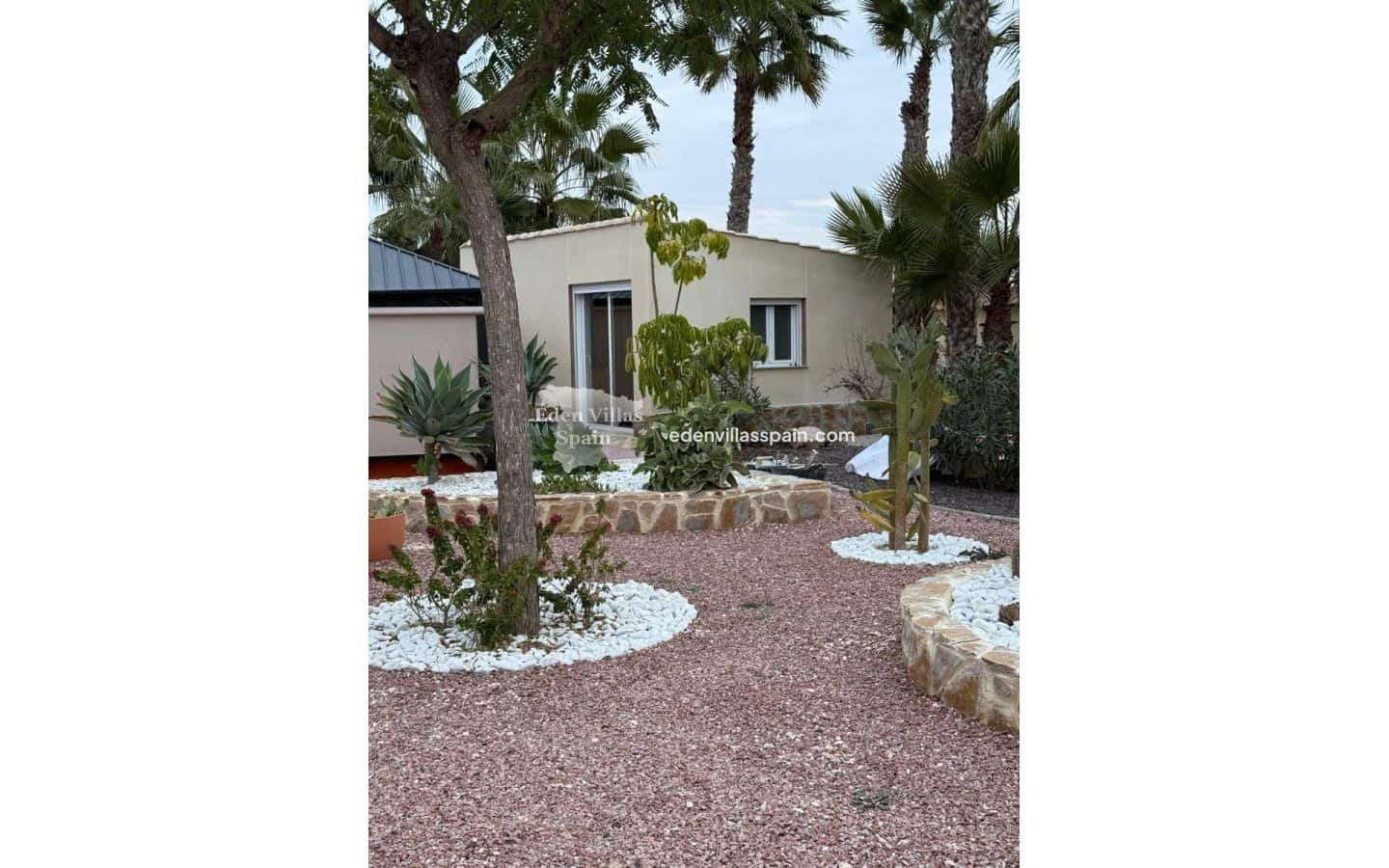4 slaapkamer Villa te koop in Alicante stad met zwembad garage - € 695.000 (Ref: 9994597)