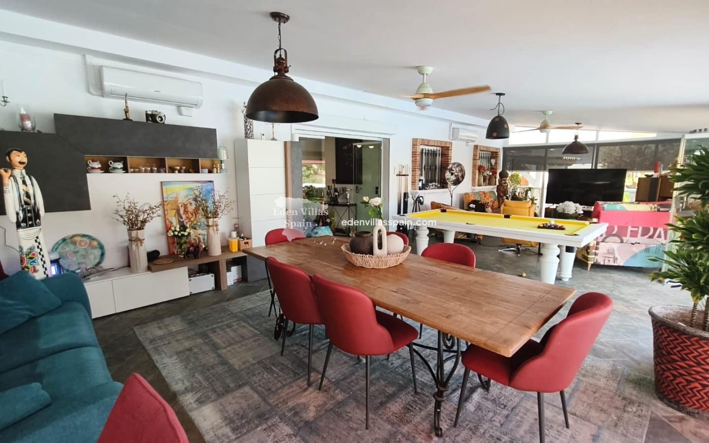 4 soverom Villa til salgs i Catral med svømmebasseng garasje - € 695 000 (Ref: 9994599)