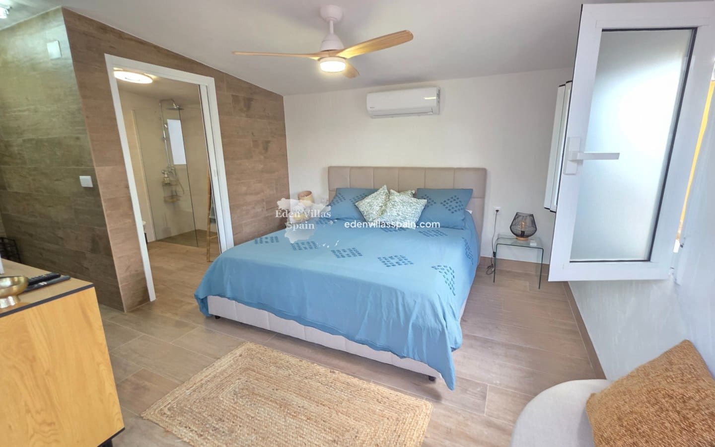 4 soverom Villa til salgs i Catral med svømmebasseng garasje - € 695 000 (Ref: 9994599)