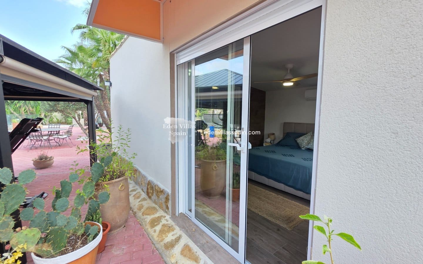 4 soverom Villa til salgs i Catral med svømmebasseng garasje - € 695 000 (Ref: 9994599)