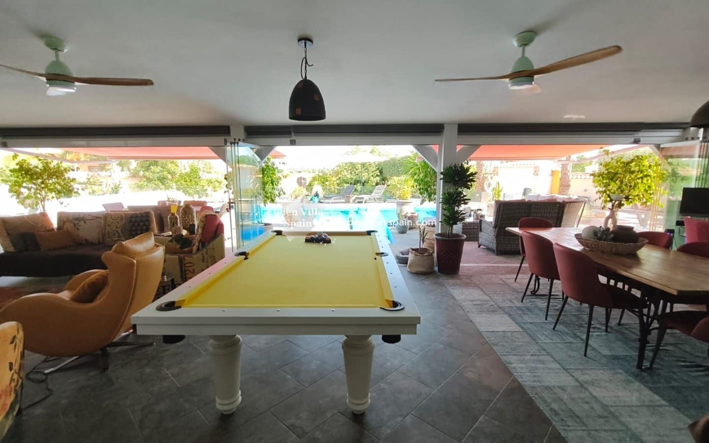 4 soverom Villa til salgs i Catral med svømmebasseng garasje - € 695 000 (Ref: 9994599)
