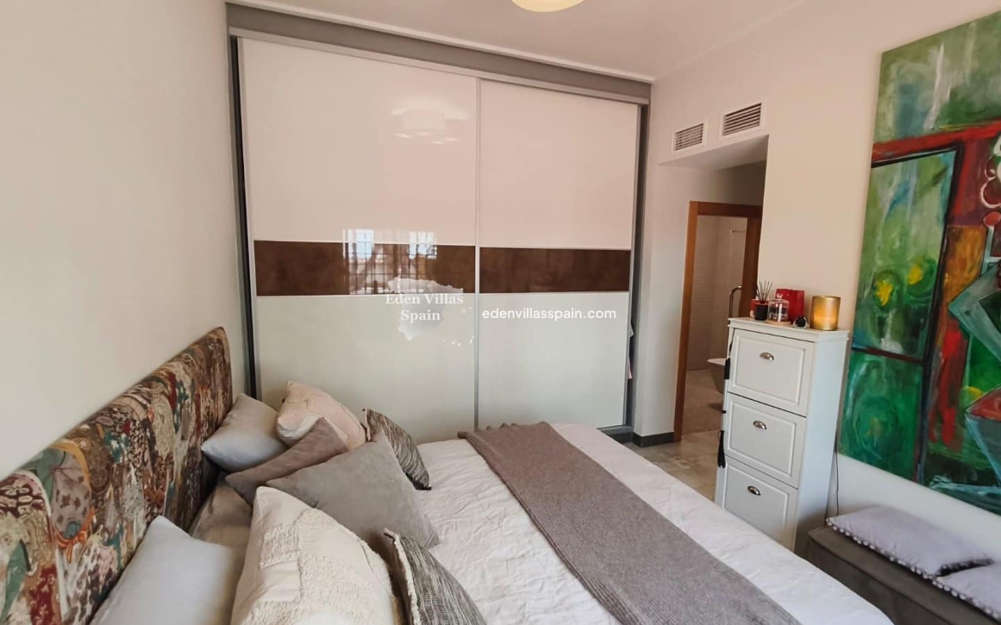 4 soverom Villa til salgs i Catral med svømmebasseng garasje - € 695 000 (Ref: 9994599)