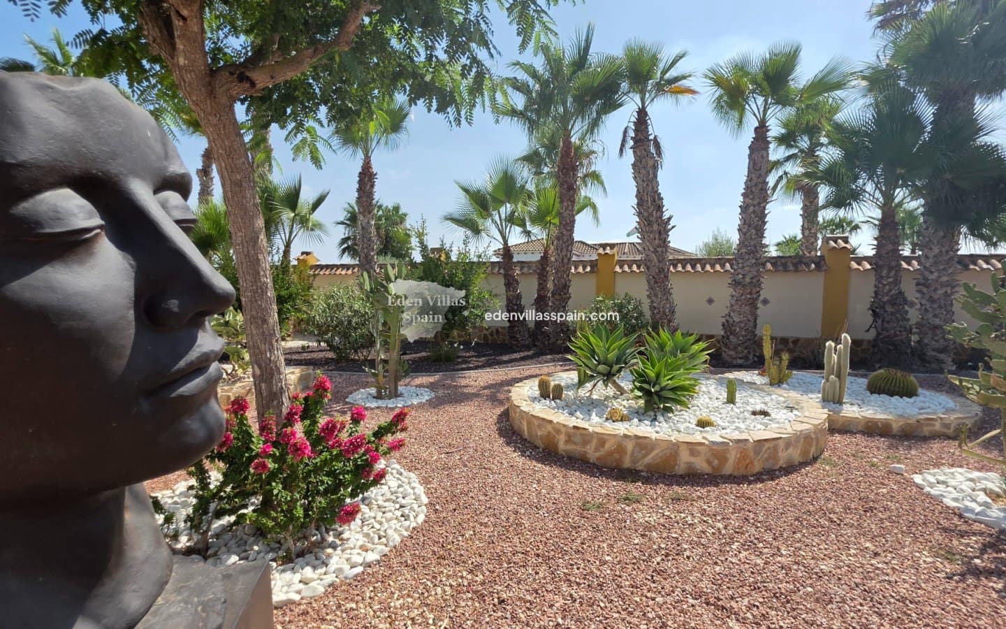 4 soverom Villa til salgs i Catral med svømmebasseng garasje - € 695 000 (Ref: 9994599)