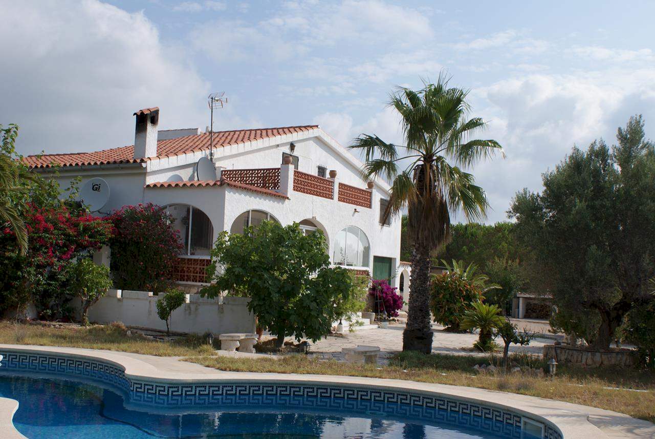 5 slaapkamer Villa te koop in L'Ampolla met zwembad garage - € 400.000 (Ref: 2668963)