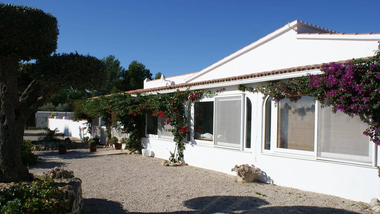 4 soveværelse Finca/Landehus til salg i El Perello med swimmingpool - € 495.000 (Ref: 6443269)