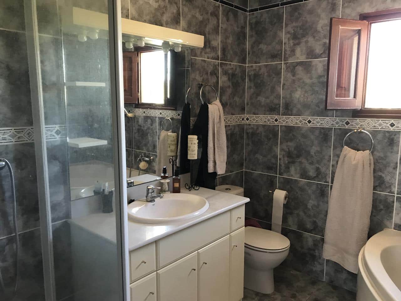 5 sovrum Villa till salu i L'Ampolla med pool - 399 000 € (Ref: 7555453)