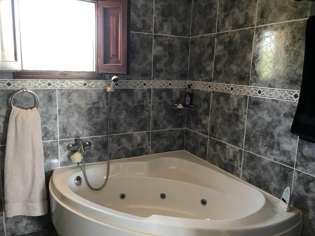 5 sovrum Villa till salu i L'Ampolla med pool - 399 000 € (Ref: 7555453)